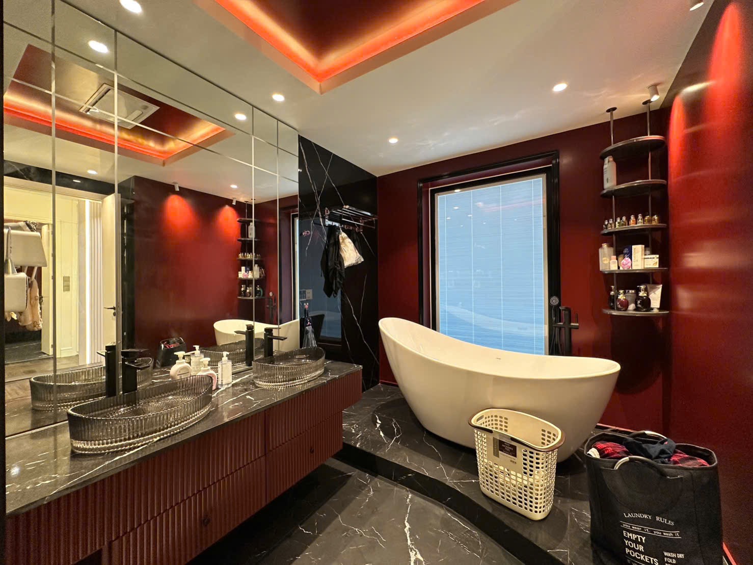 Ảnh Làng Việt Kiều Quốc Tế — Vũ Nhà Phố