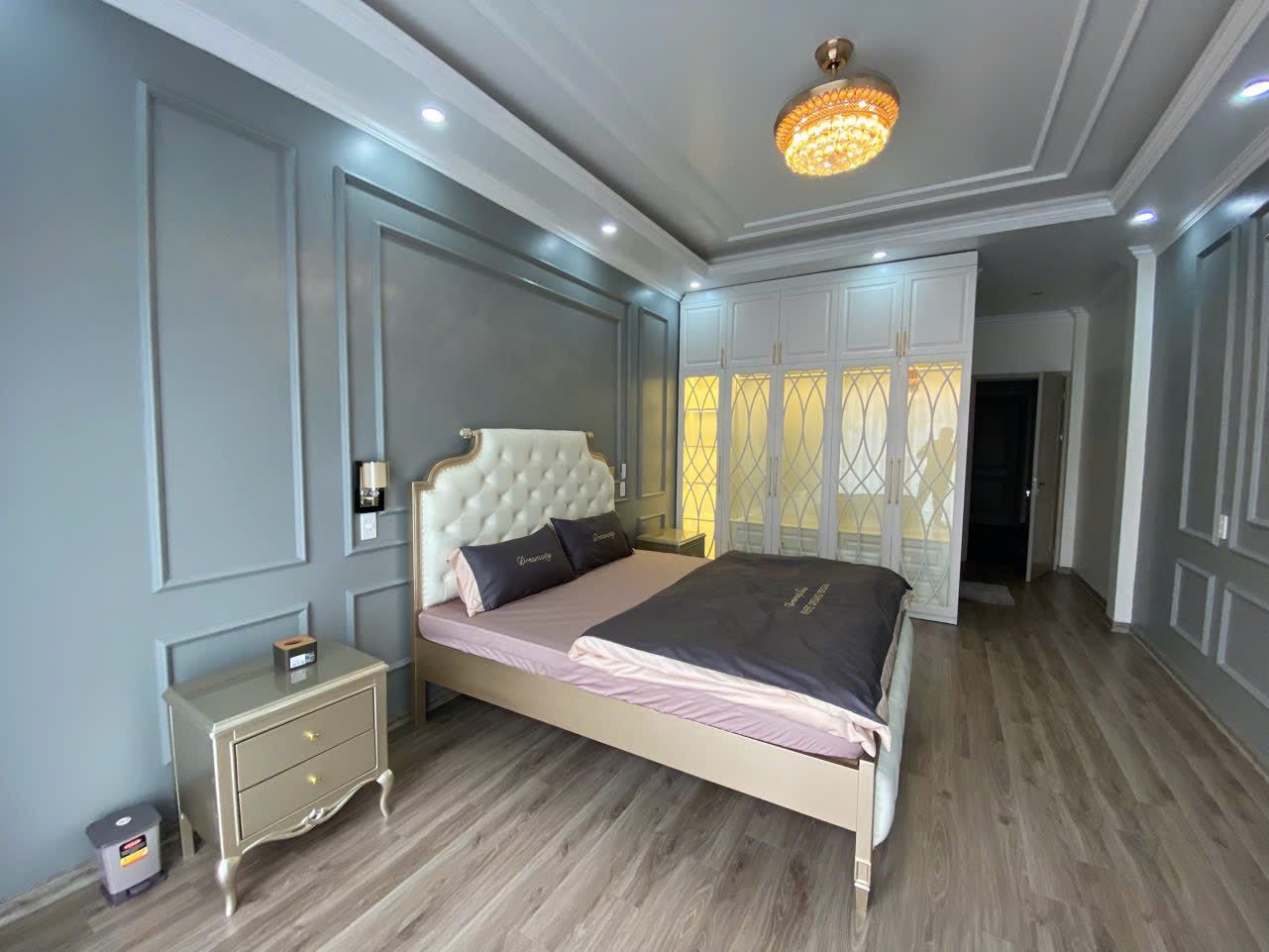 Ảnh Cát Cụt — Vũ Nhà Phố