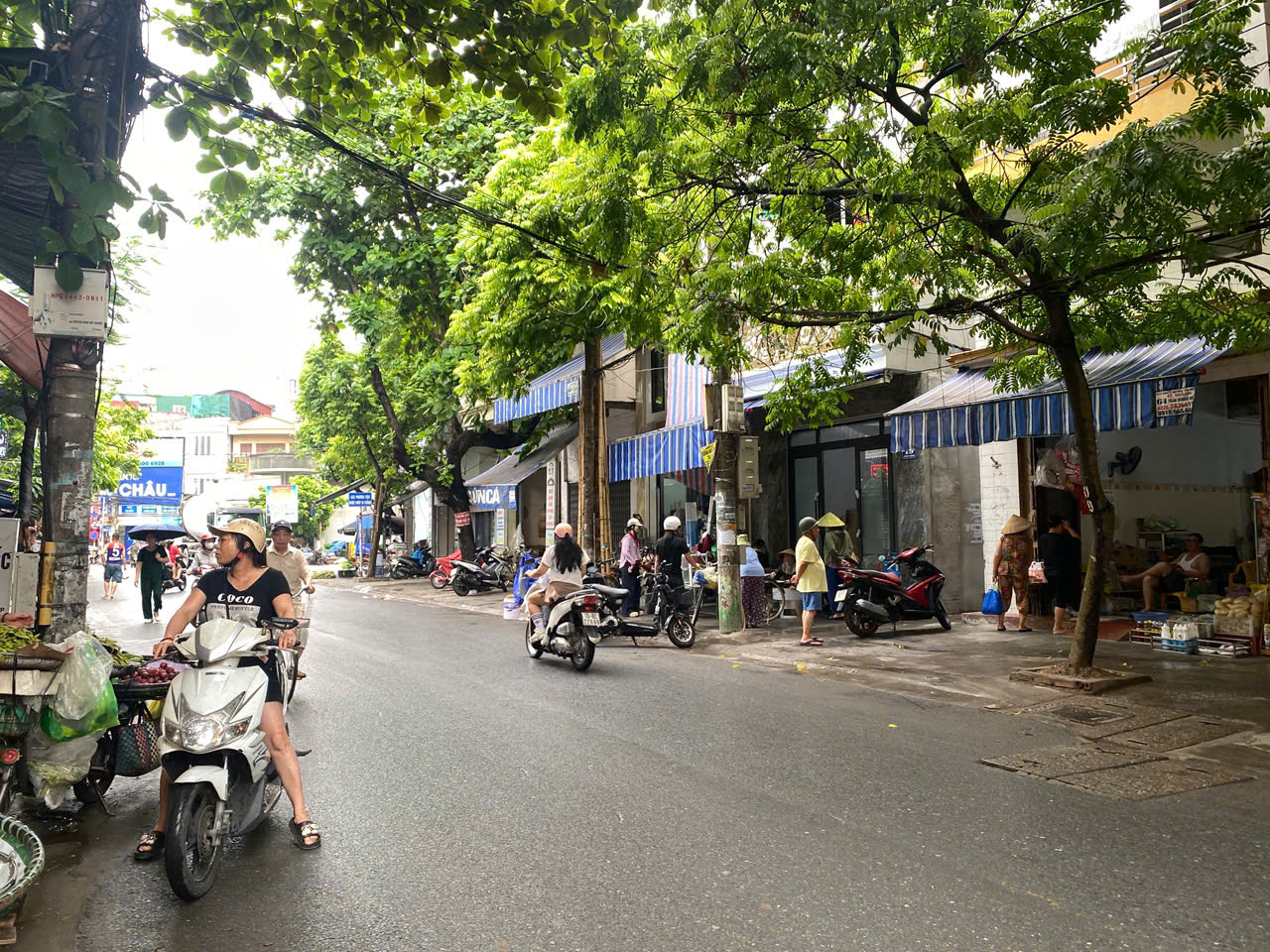 Ảnh Chợ Hàng — Vũ Nhà Phố