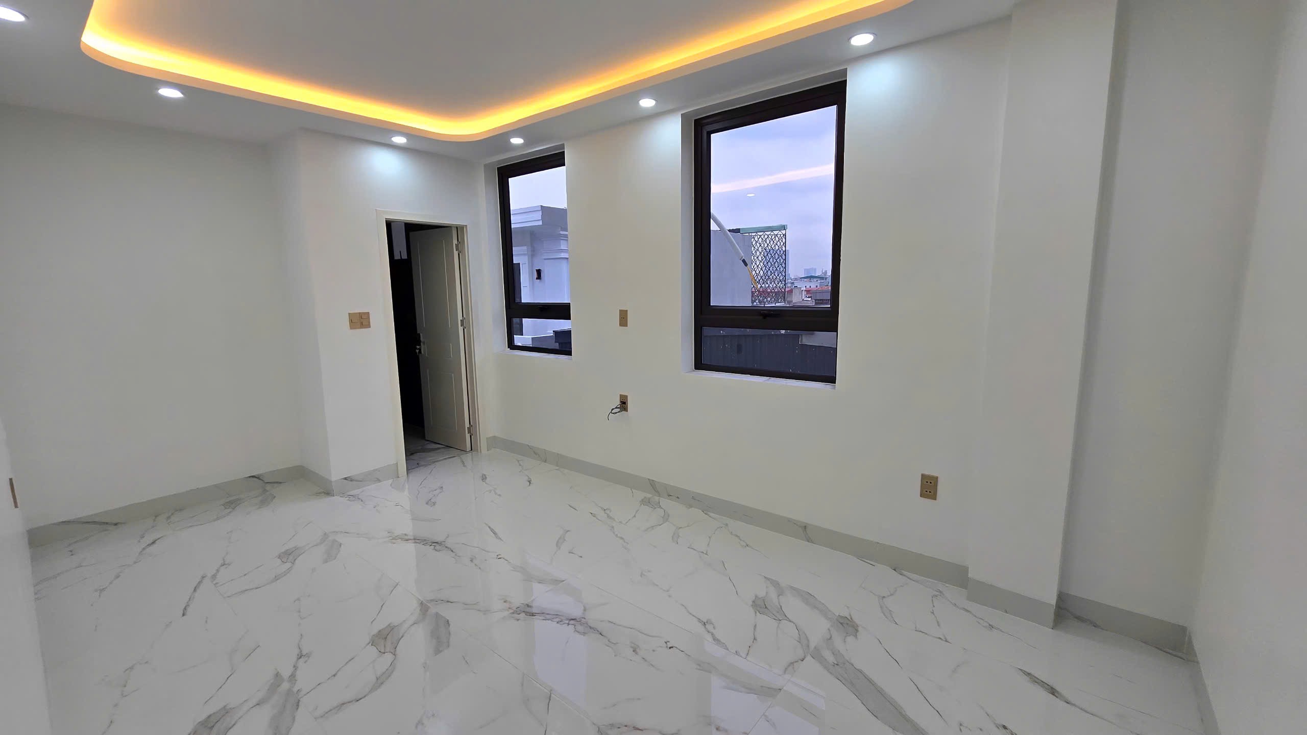 Ảnh Chợ Hàng — Vũ Nhà Phố