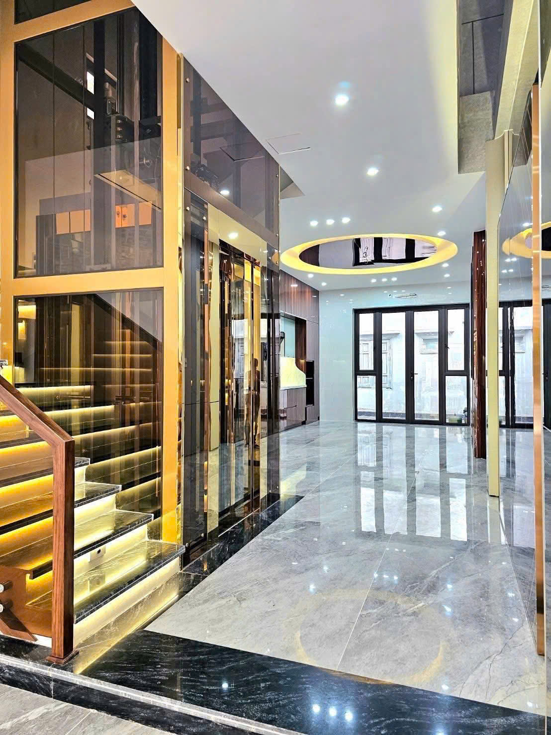 Ảnh Đào Nhuận — Vũ Nhà Phố