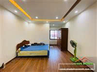 Ảnh Đỗ Chính — Vũ Nhà Phố