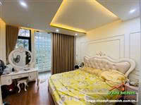Ảnh Đỗ Chính — Vũ Nhà Phố