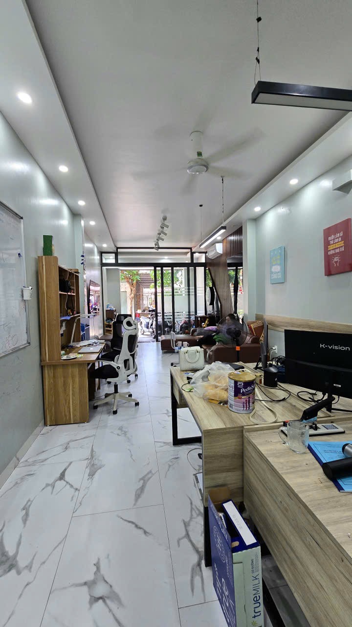 Ảnh Dương Đình Nghệ — Vũ Nhà Phố