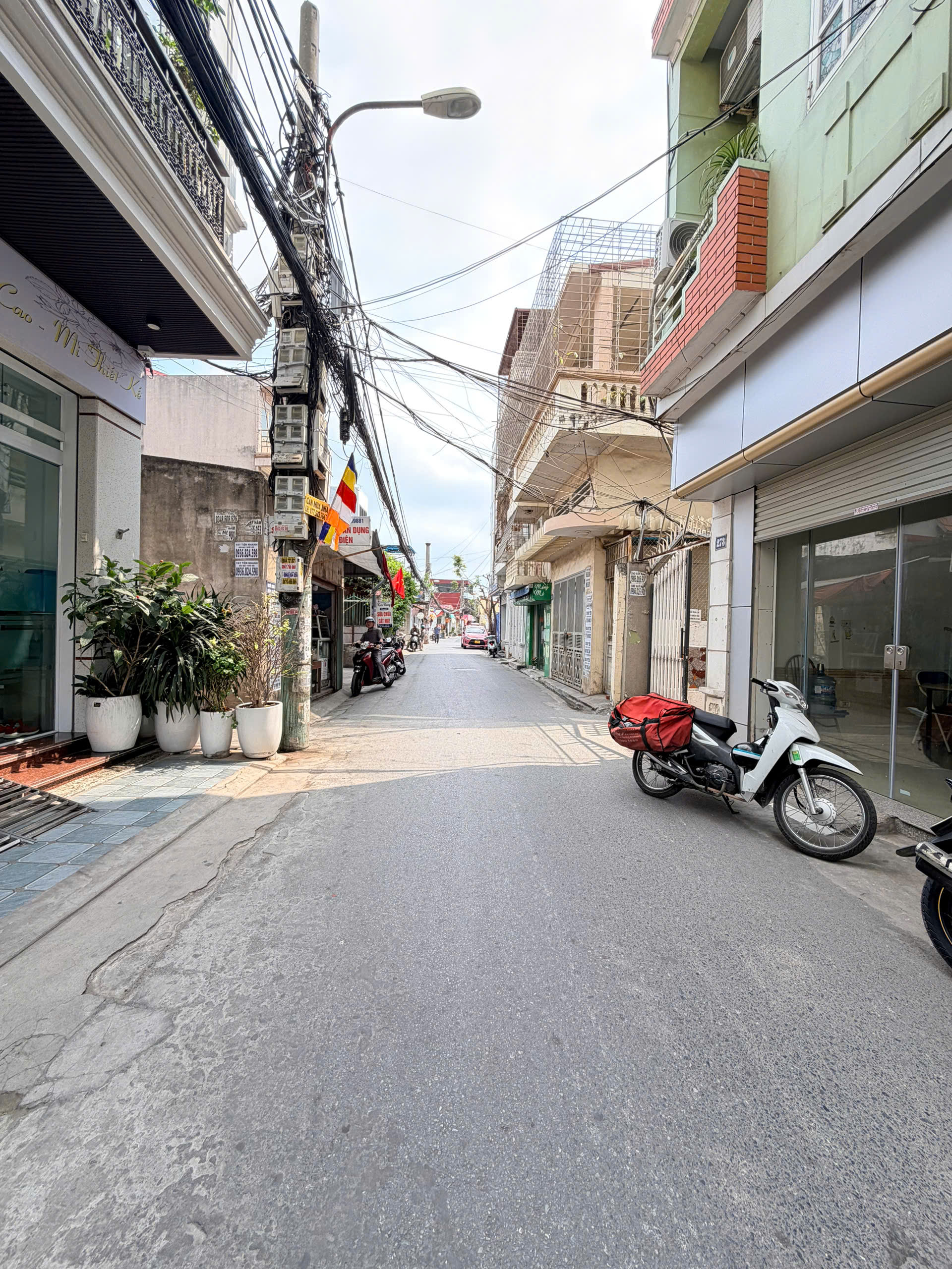 Ảnh Hào Khê — Vũ Nhà Phố