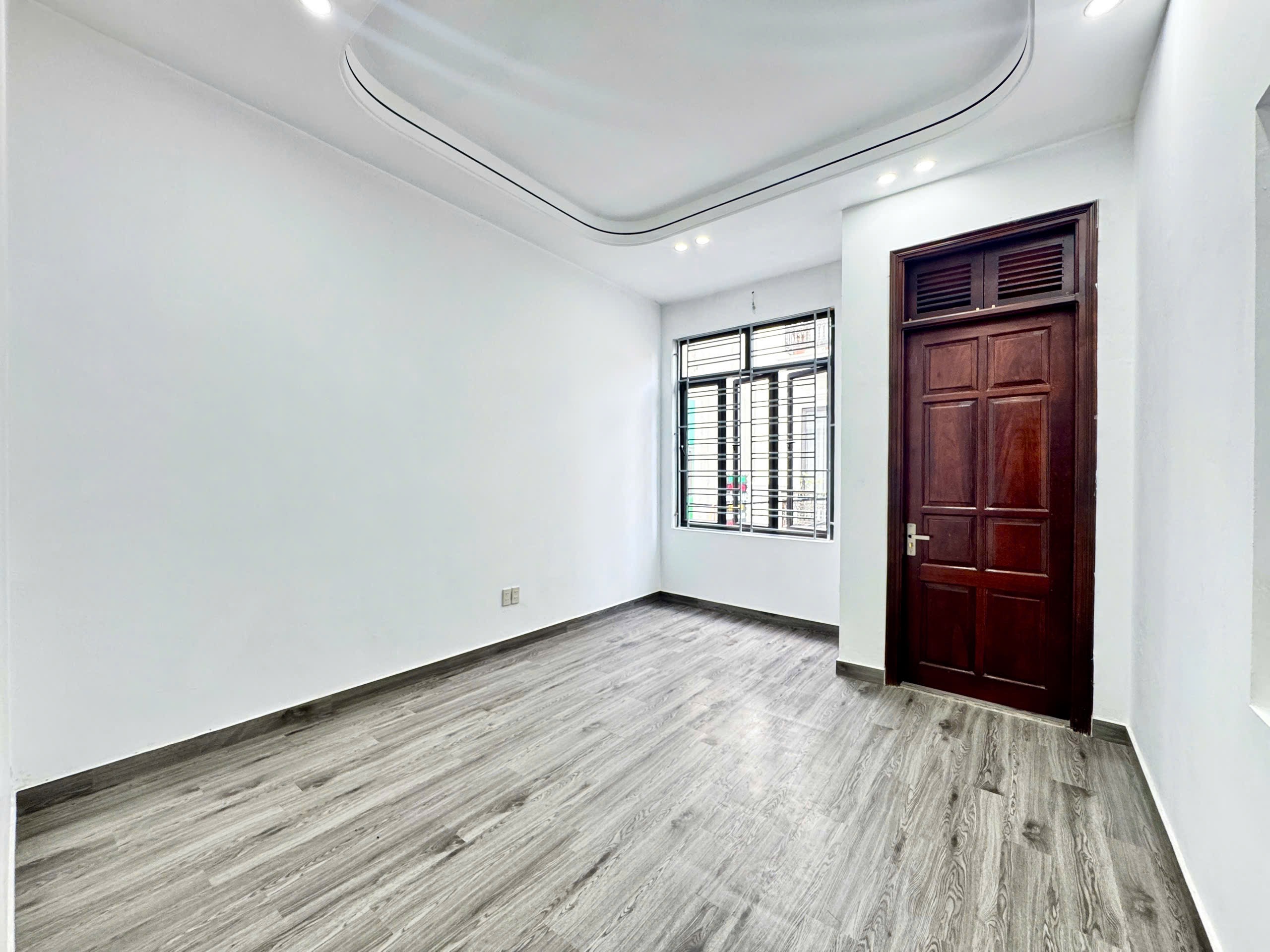 Ảnh Hào Khê — Vũ Nhà Phố