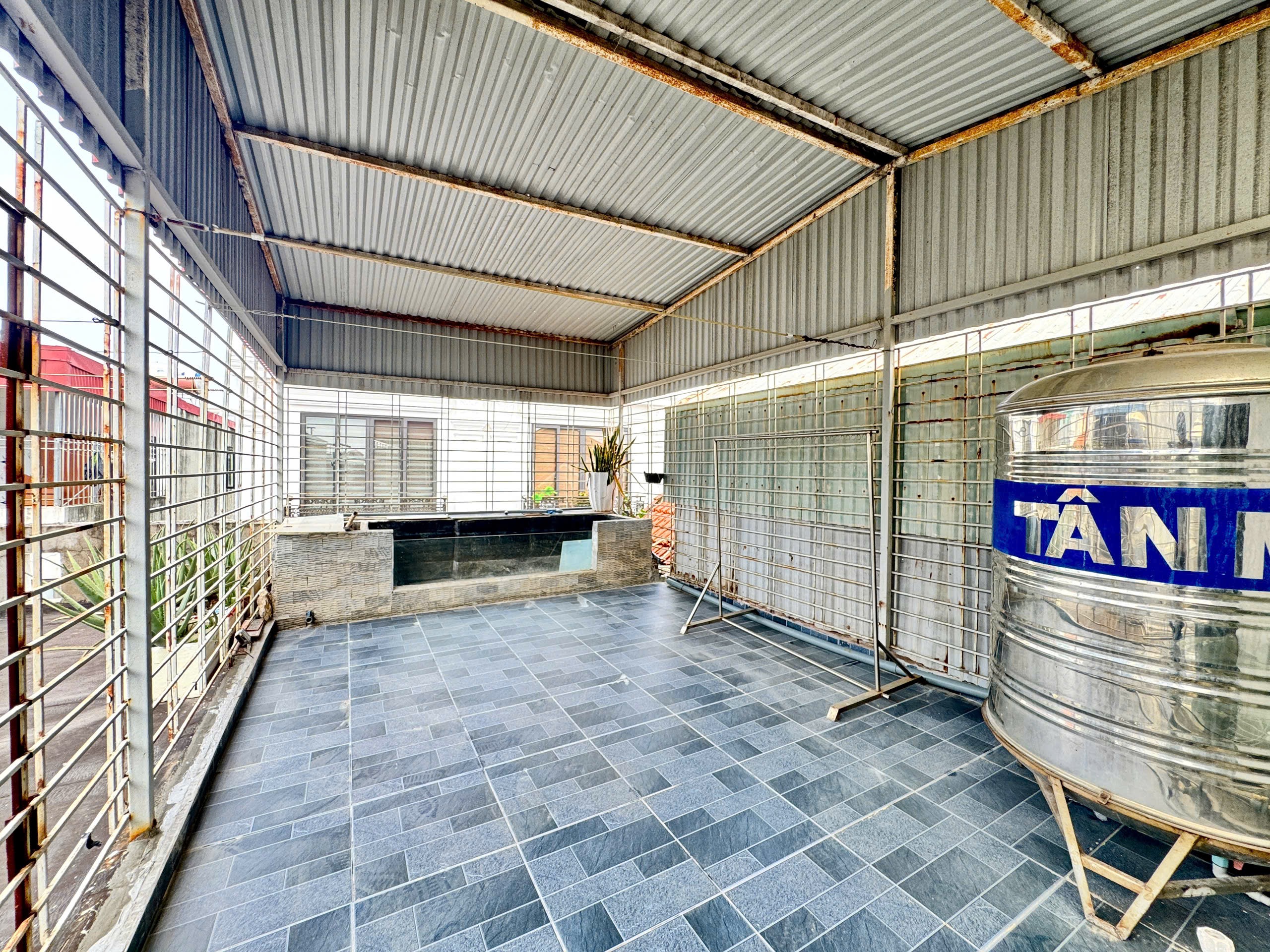 Ảnh Hào Khê — Vũ Nhà Phố