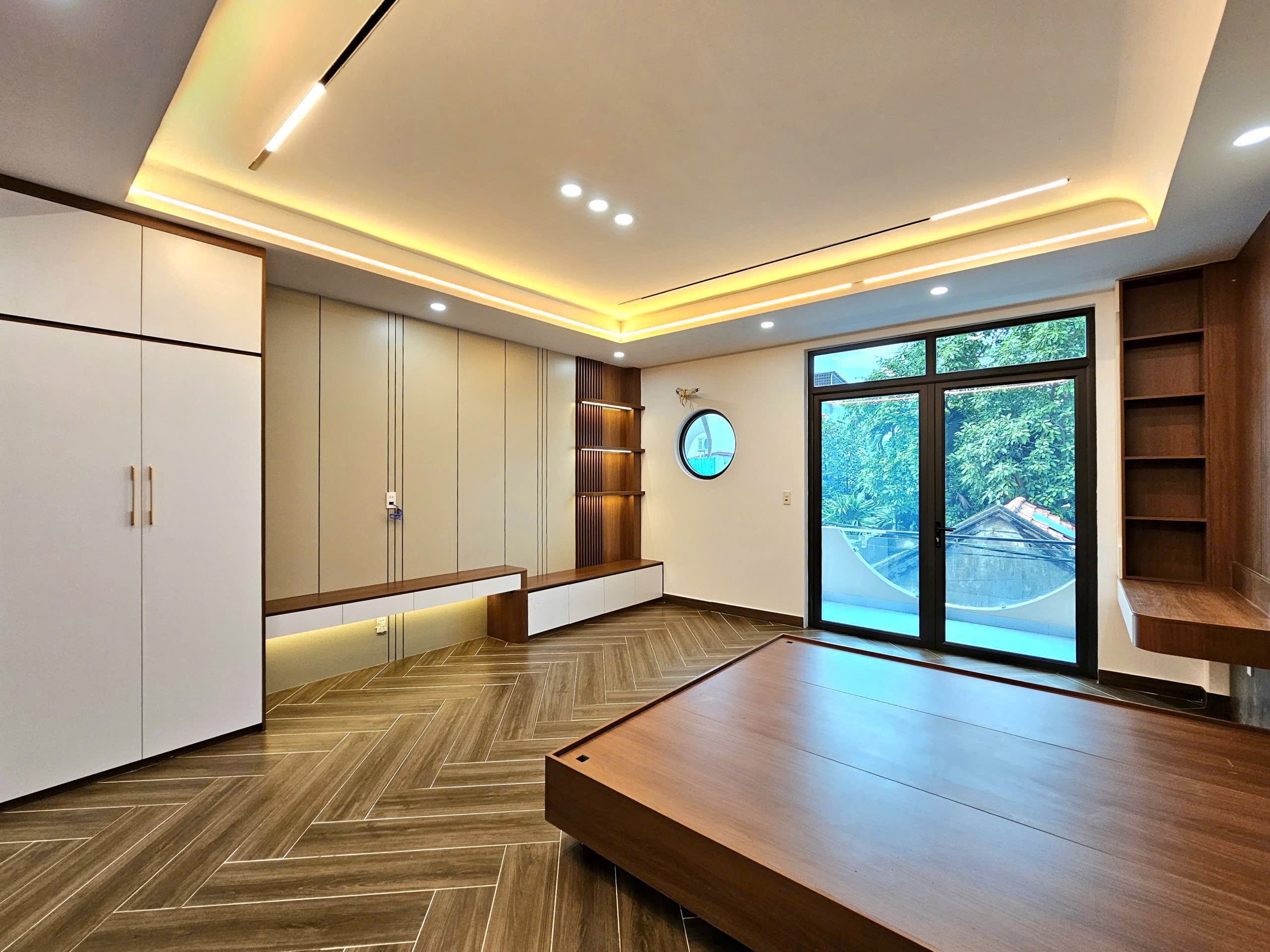Ảnh Hồ Sen — Vũ Nhà Phố