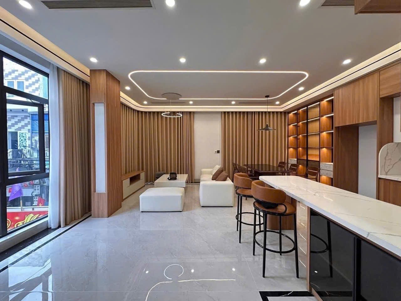 Ảnh Hoàng Quý — Vũ Nhà Phố