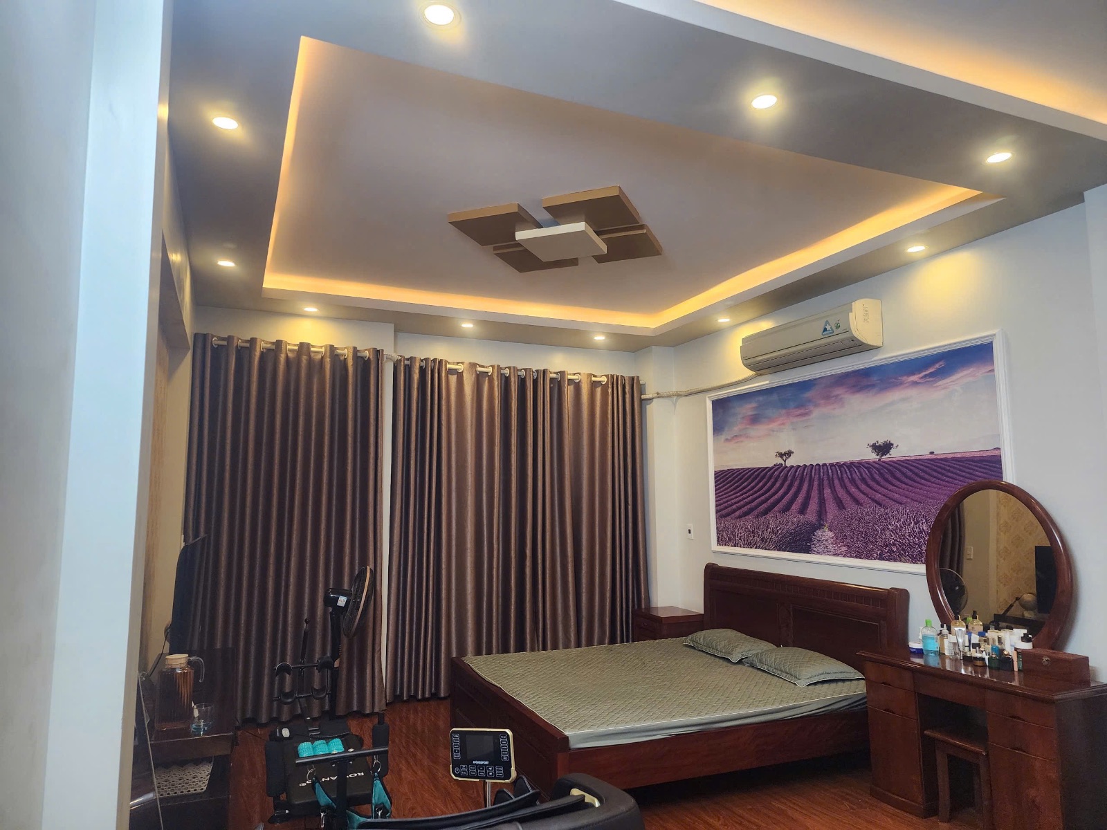 Ảnh Kênh Dương — Vũ Nhà Phố