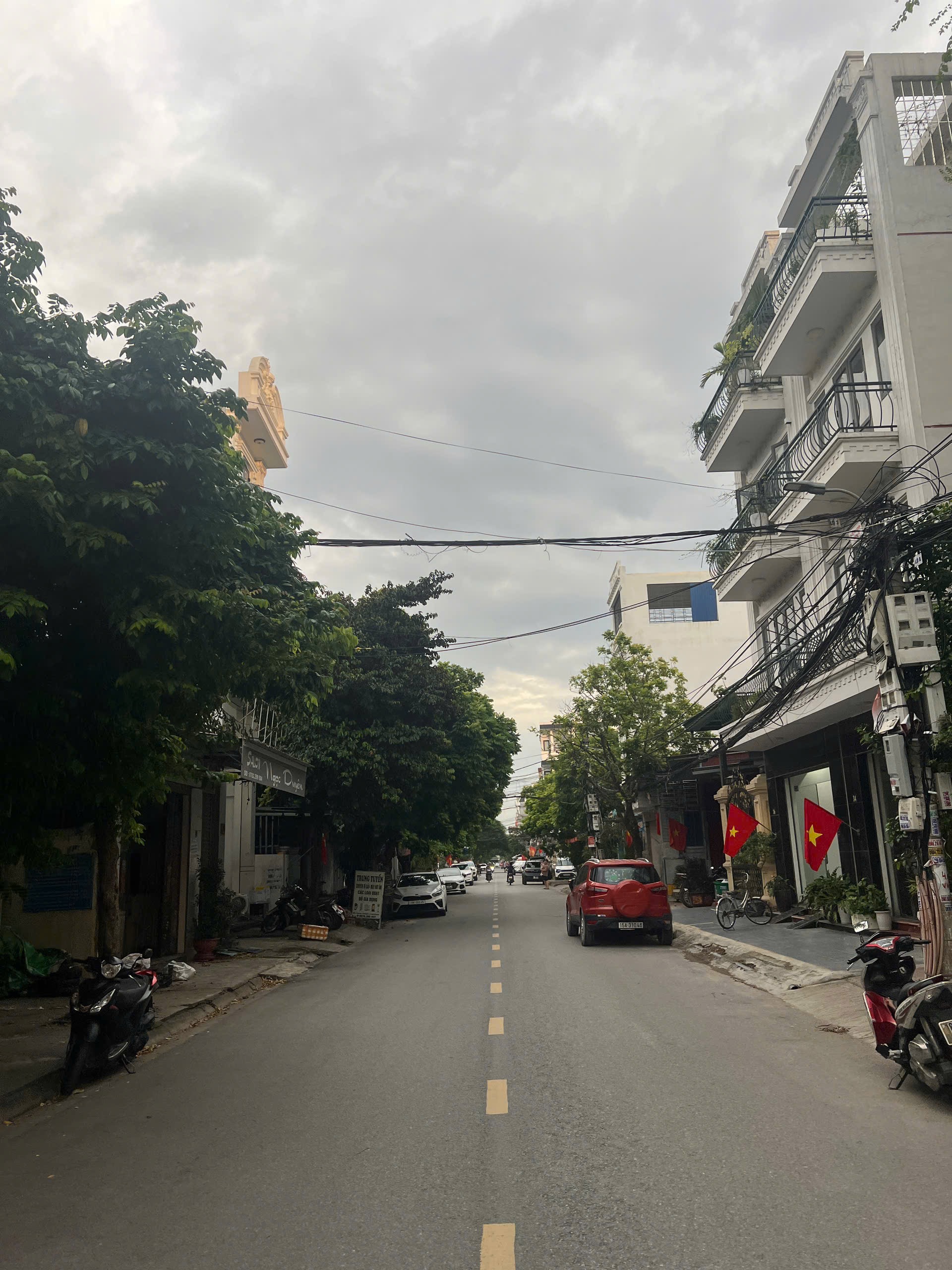 Ảnh Khúc Hạo — Vũ Nhà Phố
