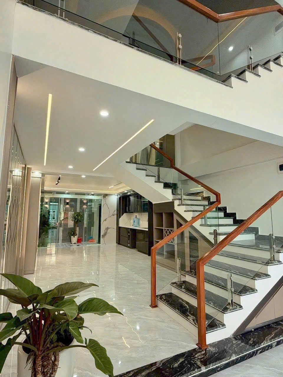 Ảnh Khúc Hạo — Vũ Nhà Phố