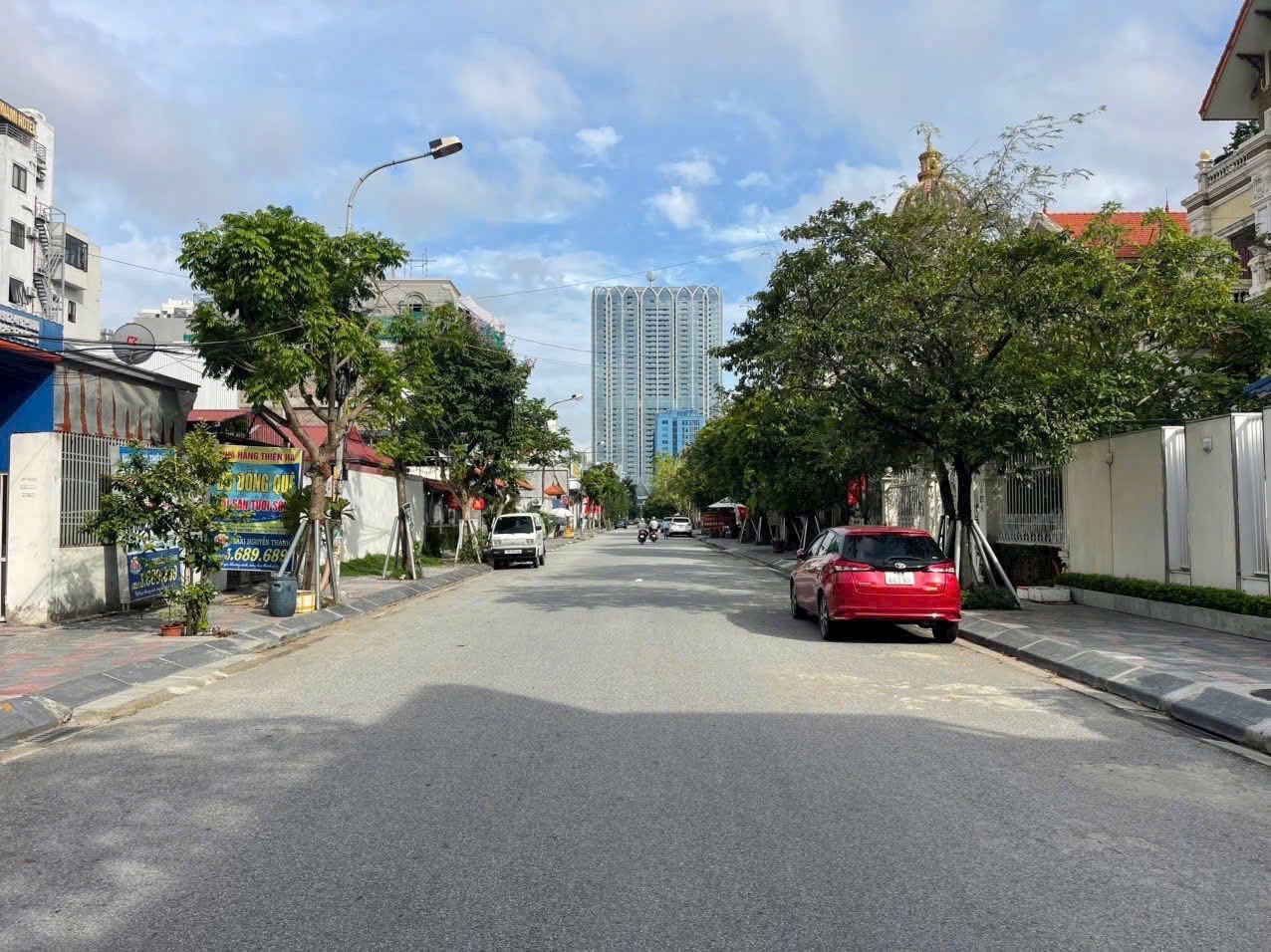 Ảnh Lê Hồng Phong — Vũ Nhà Phố
