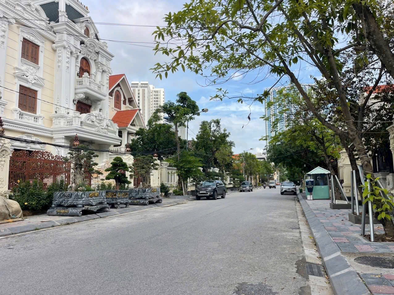 Ảnh Lê Hồng Phong — Vũ Nhà Phố