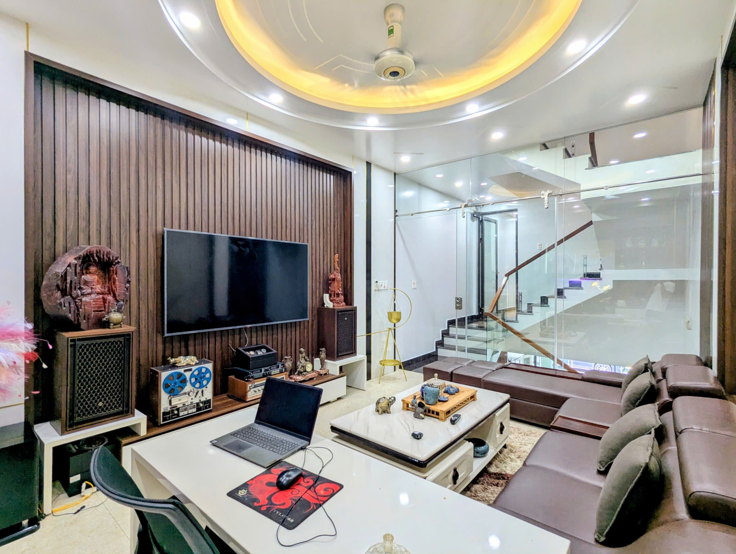 Ảnh Lê Hồng Phong — Vũ Nhà Phố