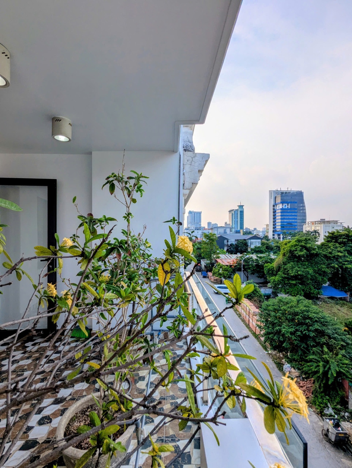 Ảnh Lê Hồng Phong — Vũ Nhà Phố