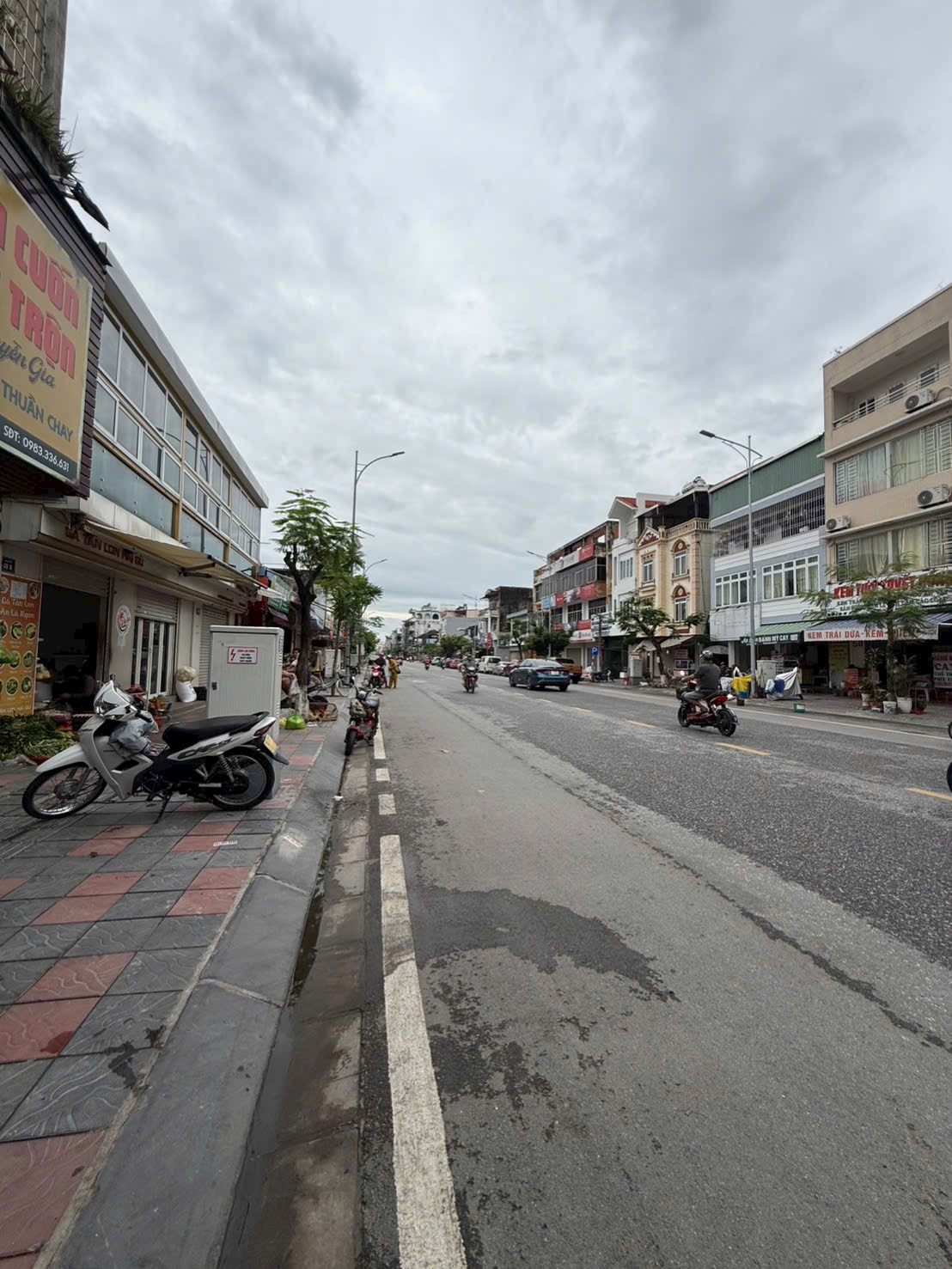 Ảnh Lê Lợi — Vũ Nhà Phố
