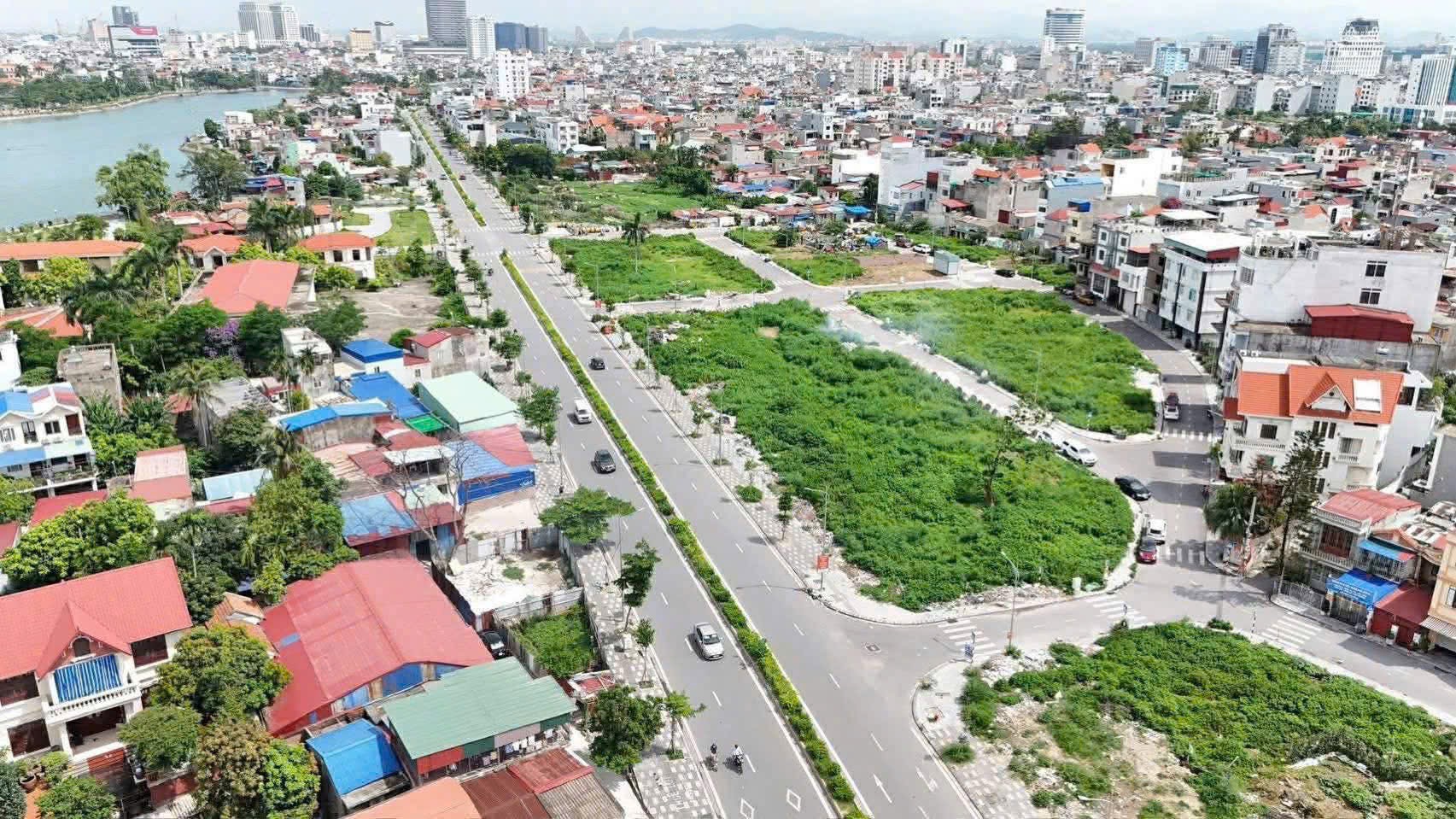 Ảnh Lê Quang Đạo — Vũ Nhà Phố