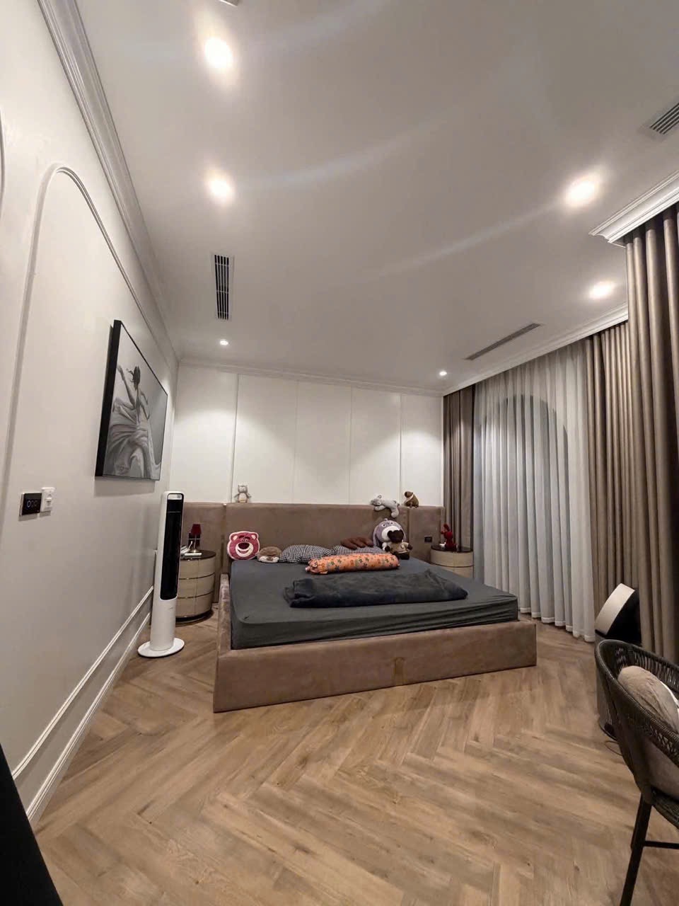 Ảnh Ngọc Trai — Vũ Nhà Phố