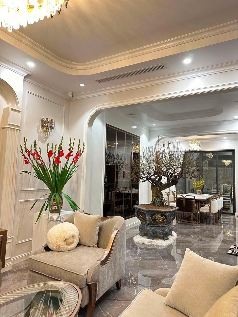 Ảnh Ngọc Trai — Vũ Nhà Phố