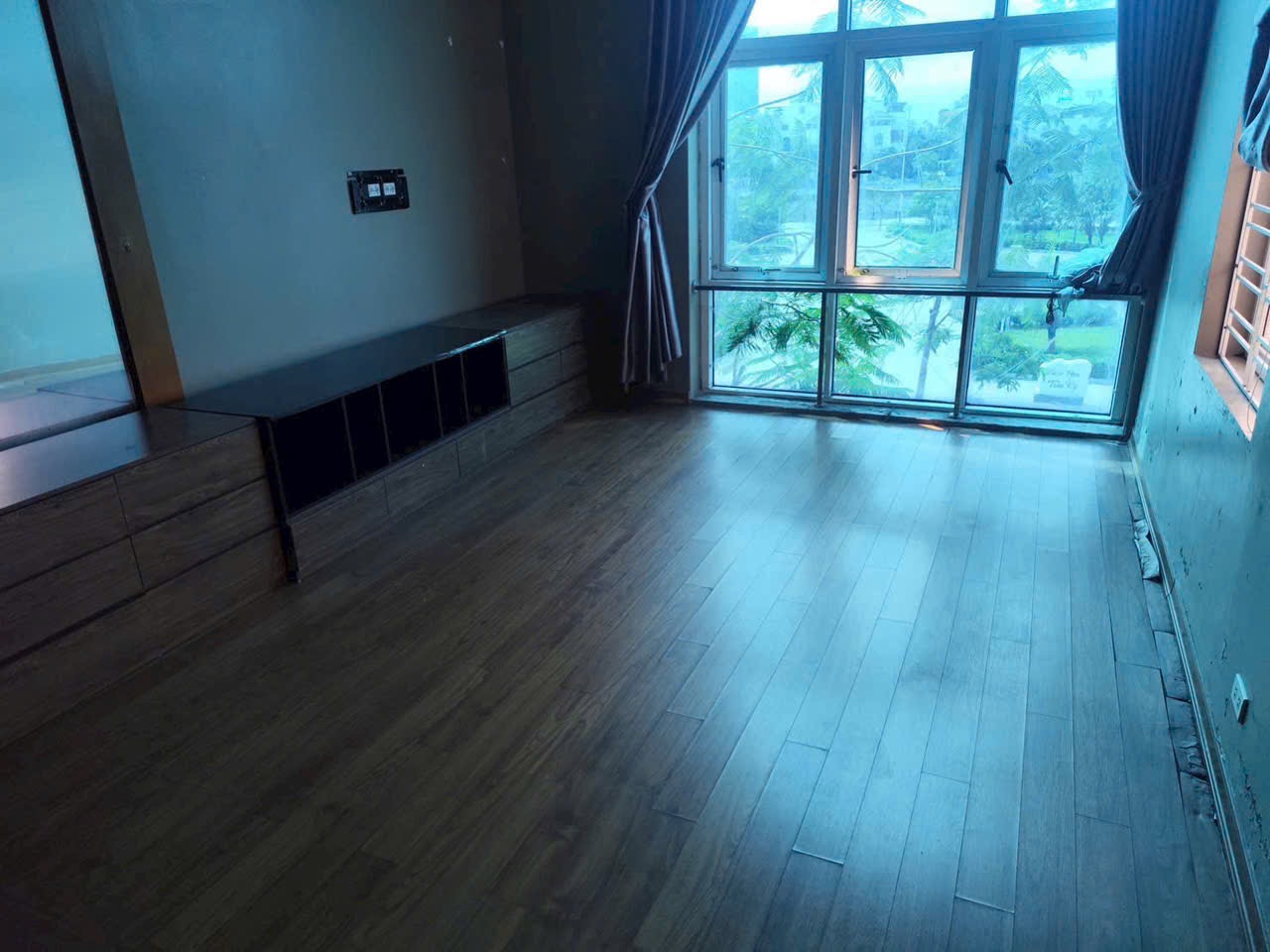 Ảnh Nguyễn Đức Cảnh — Vũ Nhà Phố