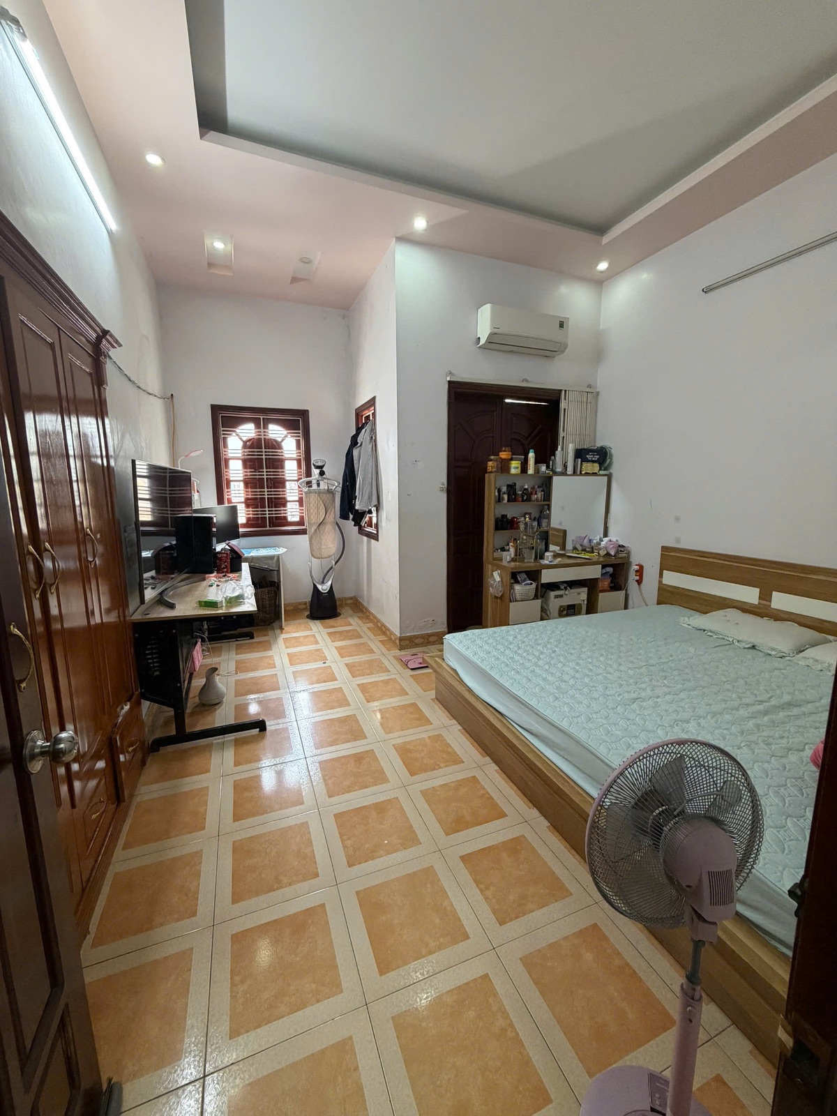 Ảnh Phạm Huy Thông — Vũ Nhà Phố