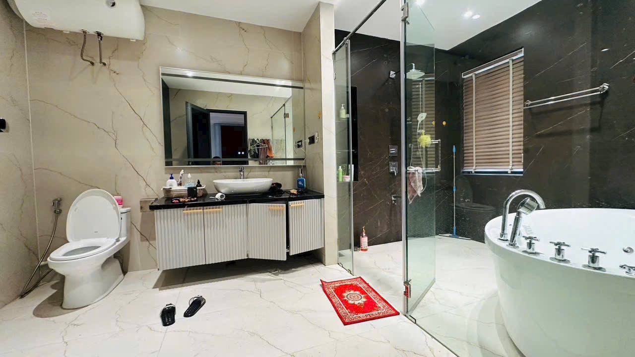 Ảnh Sở Dầu — Vũ Nhà Phố