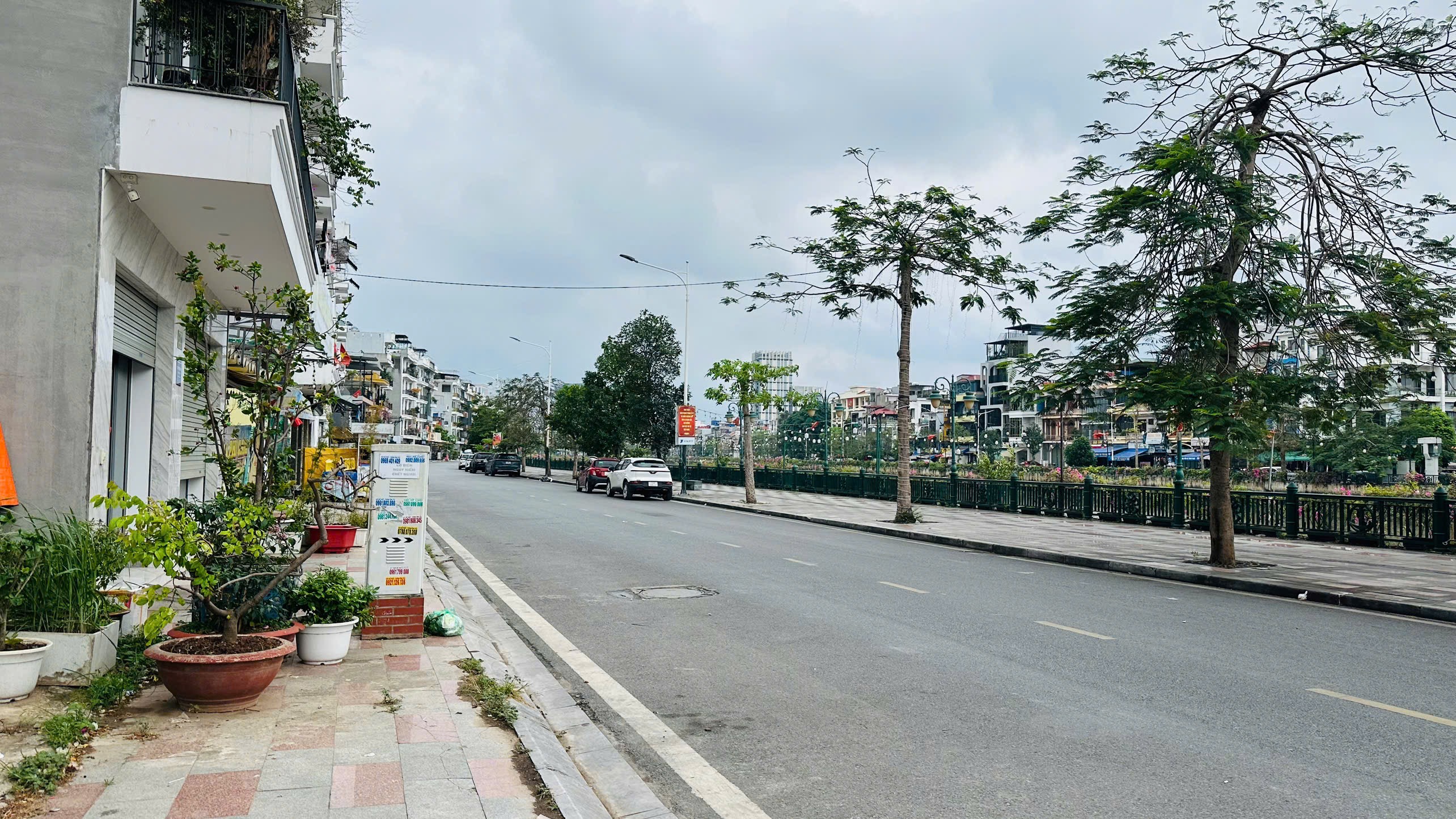 Ảnh Thế Lữ — Vũ Nhà Phố