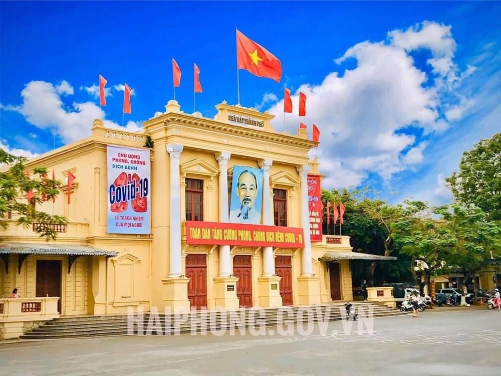 Ảnh Trần Hưng Đạo — Vũ Nhà Phố