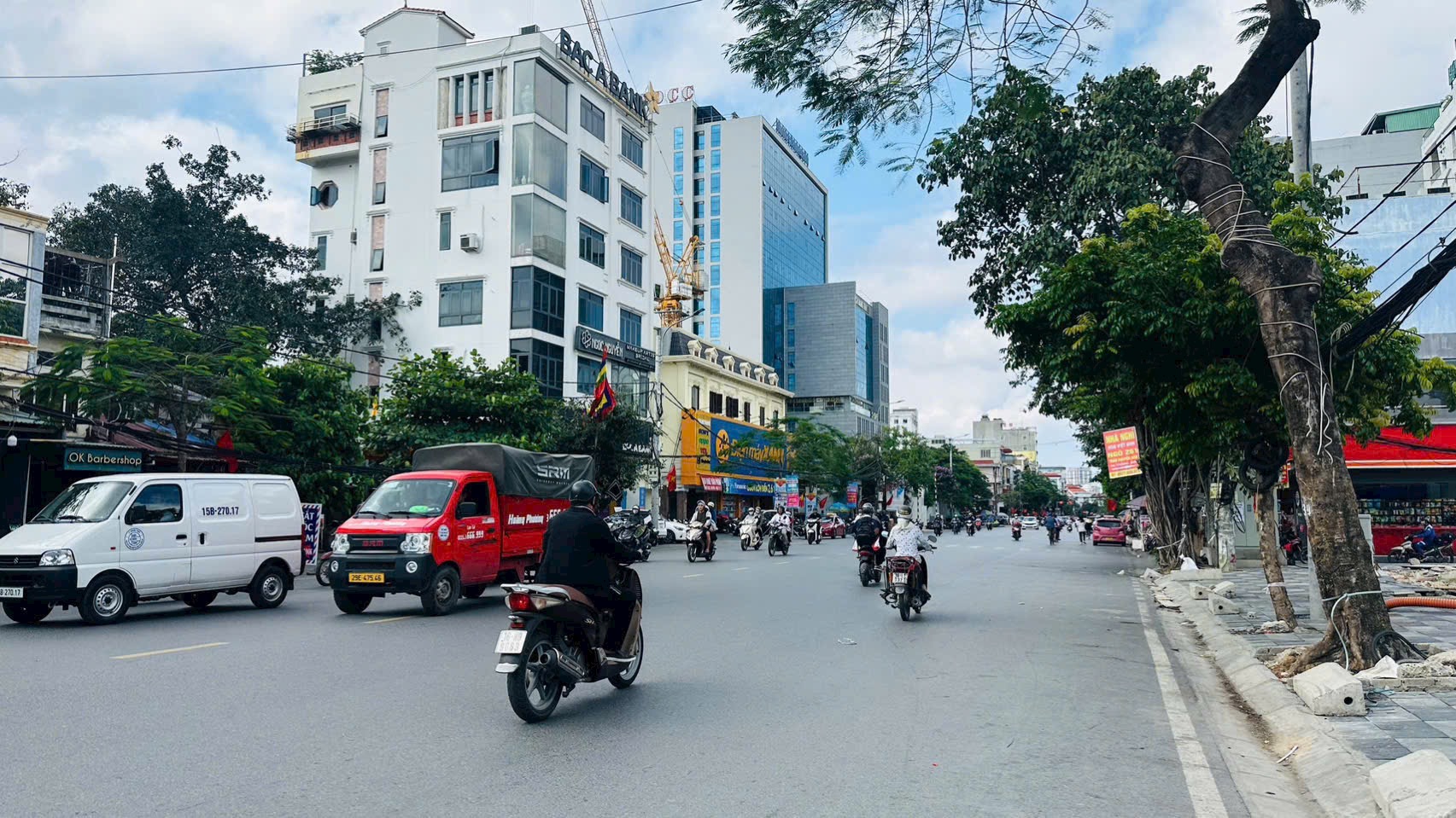 Ảnh Trần Nguyên Hãn — Vũ Nhà Phố