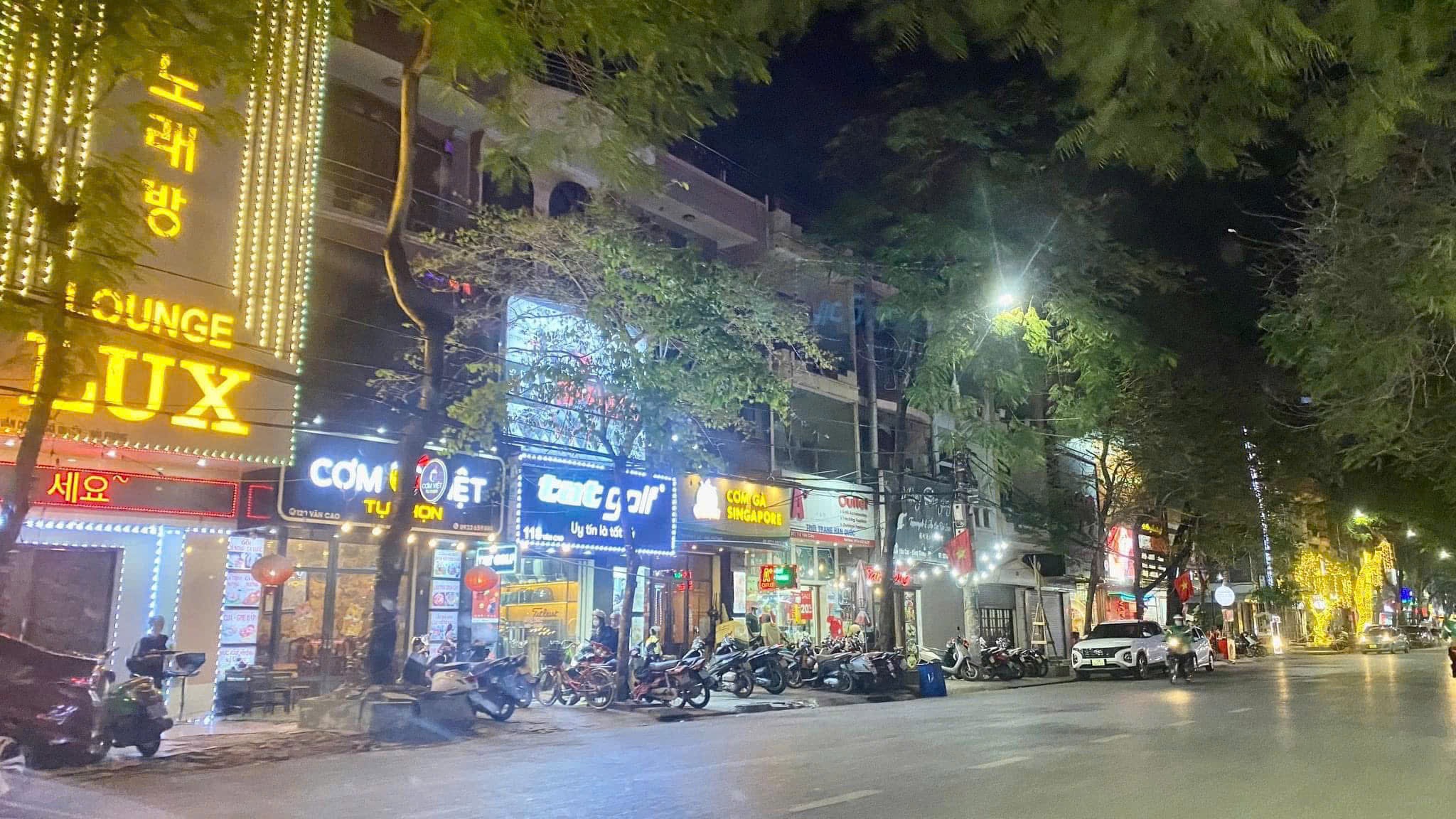 Ảnh Văn Cao — Vũ Nhà Phố