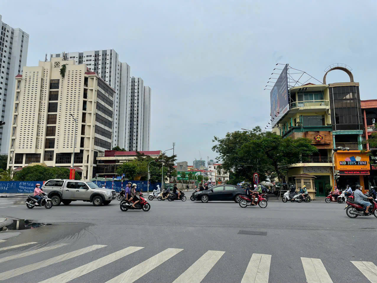 Ảnh Vũ Trọng Khánh — Vũ Nhà Phố